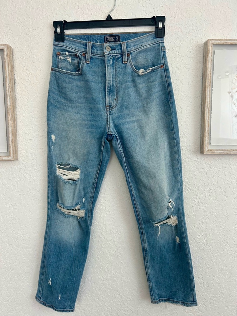 Women’s Abercrombie & Fitch Distressed Blue Denim Jeans